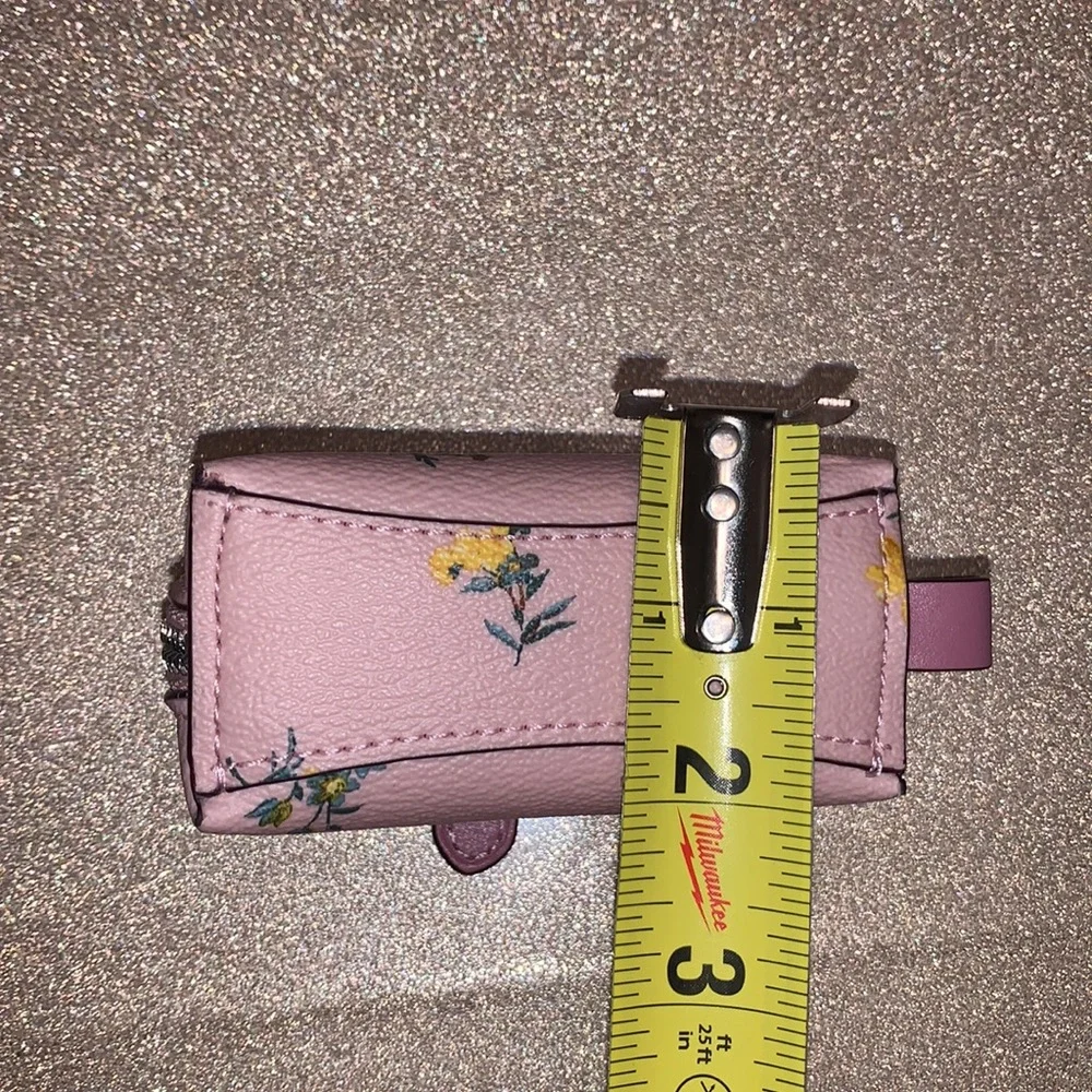Coach Lipstick 💄 Holder (Pink with Floral Print) - Picture 9 of 15